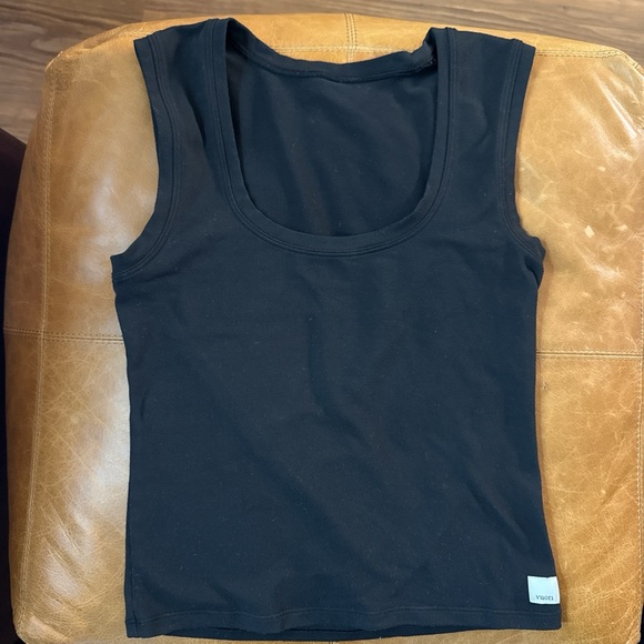 Vuori Tank Set - Picture 3 of 3